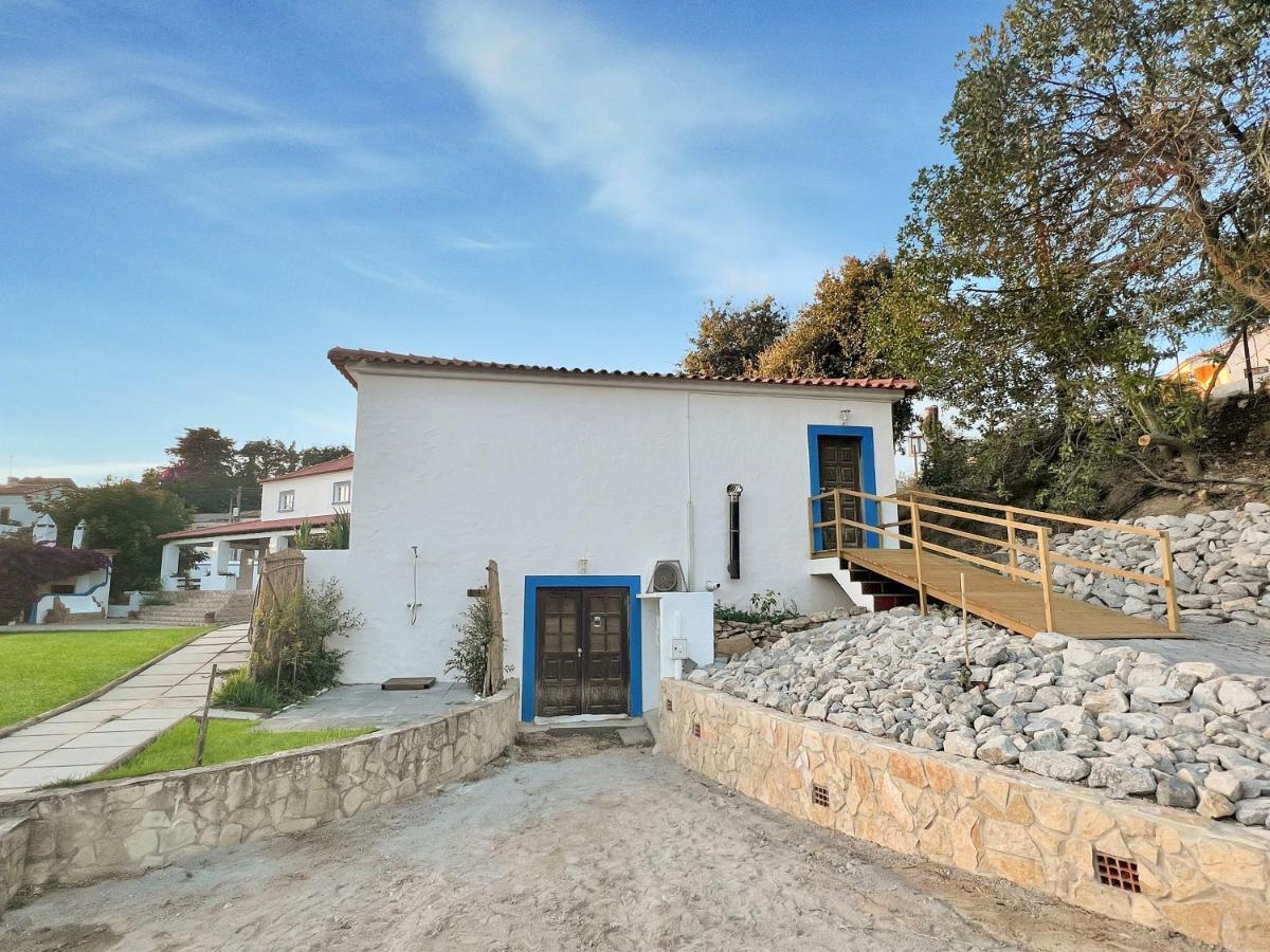 Quinta Mourada Bed & Breakfast Sao Bartolomeu dos Galegos e Moledo Exterior photo